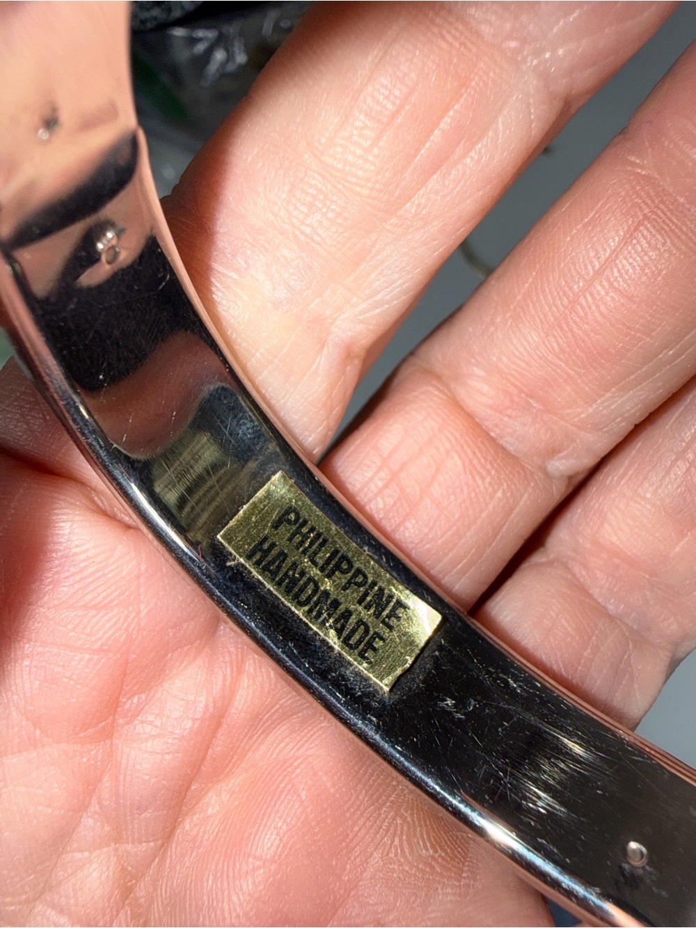 Neutral Shell Inlay Bracelet - Picture 3 of 5